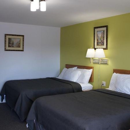 Robyn'S Motel Peterborough Esterno foto